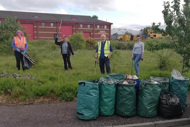 Fife Street Champions volunteers on a previous litter pick.