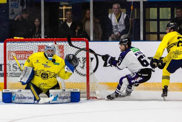 Czech netminder Dominik Groh in action for Fife Flyers v Glasgow Clan (Pics by Derek Young)