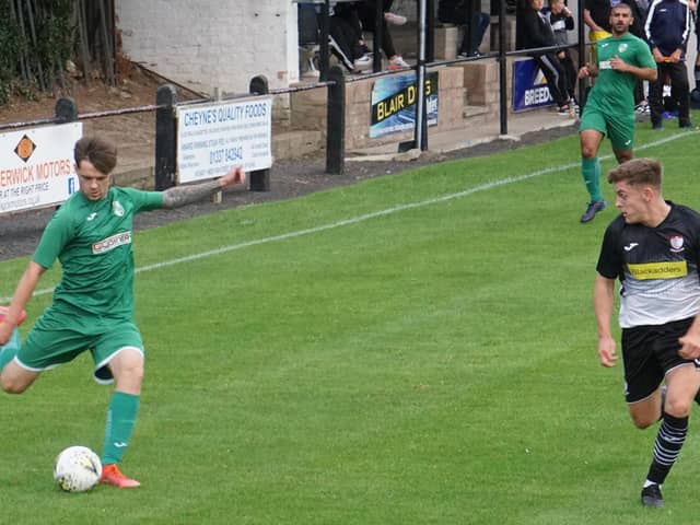 Jamie McNeish about to deliver a cross for Thornton Hibs against Newburgh Juniors on Tuesday night (Photo: John Laing)