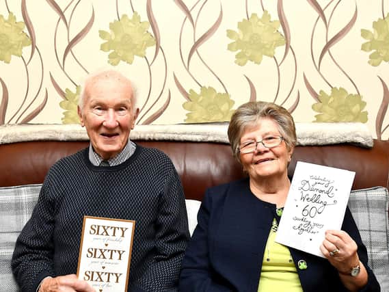Alistair and Jemima Munro, from Glenrothes, celebrate their 60th wedding anniversary on Thursday, August 24, 2023.  Pic: Fife Photo Agency.