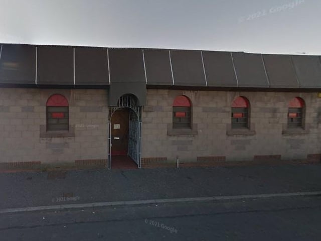 There are 1519 patients per GP at Methilhaven Surgery, Methil.
In total there are 6075 patients and four GPs.