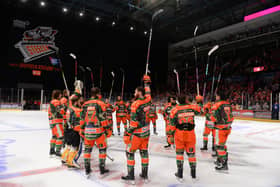 Sheffield Steelers acknowledge the fans on their return t home ice (Pic: Dean Woolley)