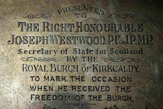 The plate which a recipient received for being bestowed with the accolade of "Freedom of the Burgh" for Kirkcaldy