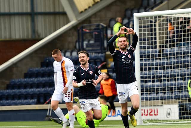 Sam Stanton celebrates second Rovers goal (Pic Fife Photo Agency)