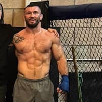 'I'm the underdog': Kirkcaldy fight legend Stevie Ray works with Latvian coach ahead of bare knuckle fight debut