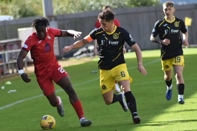 East Fife's Andrew Osei-Bonsu makes his way down the wing. Picture by Kenny Mackay