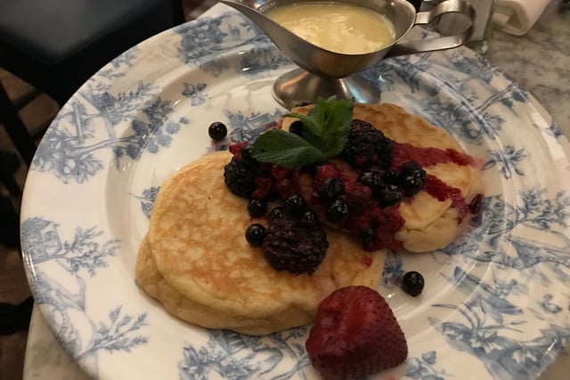 If you fancy pancakes for breakfast, head over to Bill's Restaurant and Bar in Sheffield city centre before 11:30 am. Choose from smoked streaky bacon pancakes or bananas, strawberries and blueberries.