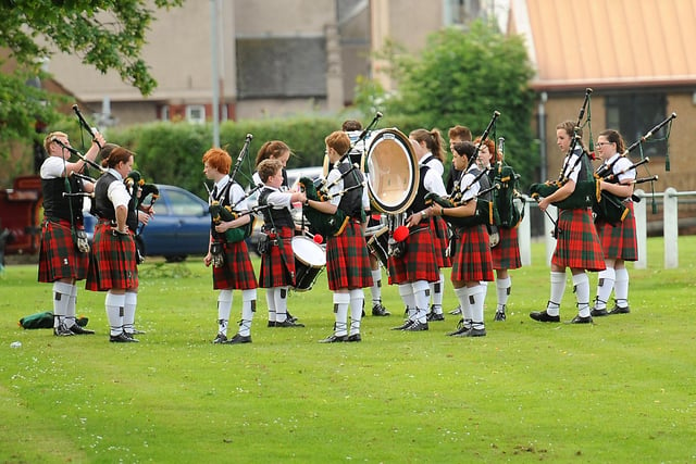 Pipers at the games in 2014