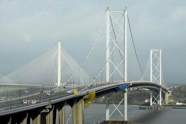 A trial diversion of traffic from the Queensferry Crossing onto the adjacent Forth Road Bridge is set for December.