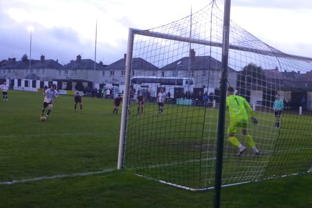 Sawers steps forward to take winning penalty against Whitehill