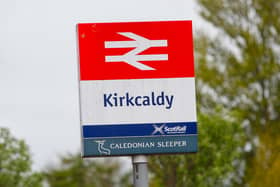 Kirkcaldy Rail station signage