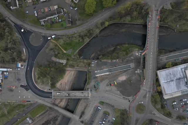 A new temporary crossing and road network has been put in place to enable the Bawbee Bridge to be demolished and replaced as part of the works on the Leven Rail Link project.