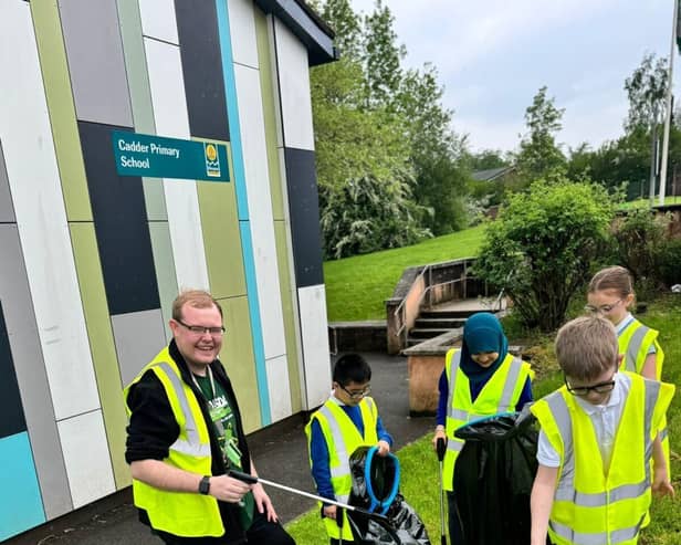 Maryhill Community Champion Ryan Rooney organised a litter pick with Cadder Primary School