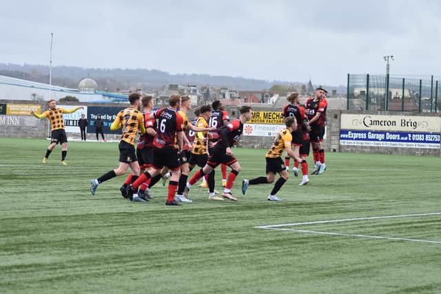 Scott Shepherd's late free kick crashed off the bar as the Fifers looked for an opener