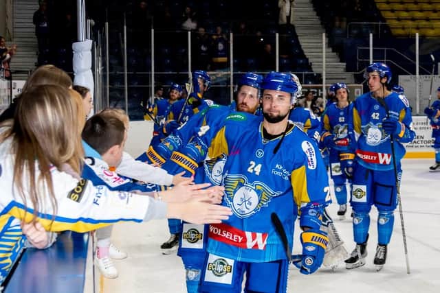 Fife Flyers post-game  lap (Pic: Derek Young)