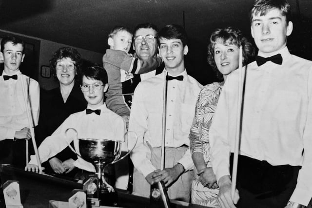The John Dickinson Memorial Trophy was up for grabs when these players met in Glenrothes. Pictured are (from left) Paul Gow, 14, from Balfarg; Molly Dickinson;p Ross Henderson, 14, from Glenrothes; John Dickinson; Kevin Smart, 16; Saraha Dickinson,. And the winner, Alan Hutchison, 16. The picture was taken by Graham Hunter, staff photographer with the Fife Free Press