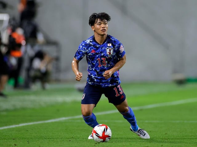 Celtic are looking to push through a deal for target Reo Hatate. The versatile Japanese star is out of contract at the end of January. However, the Parkhead side are keen on getting him in at the start of the month and giving him a possible debut against Rangers. The player, who can play left-back or centre midfield, has excelled with Kawasaki Frontale and faced Ange Postecoglou during his time in Japan. (Daily Record)