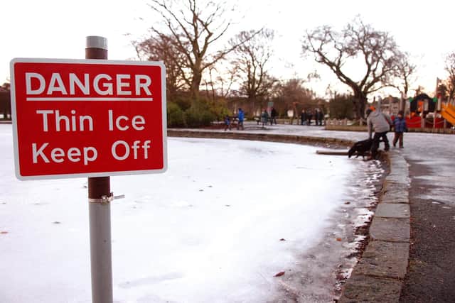 These warning signs date from a previous big freeze in 2010 which saw the pond at Beveridge Park freeze over