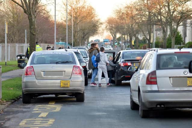 Congestion outside schools compromises pupils safety