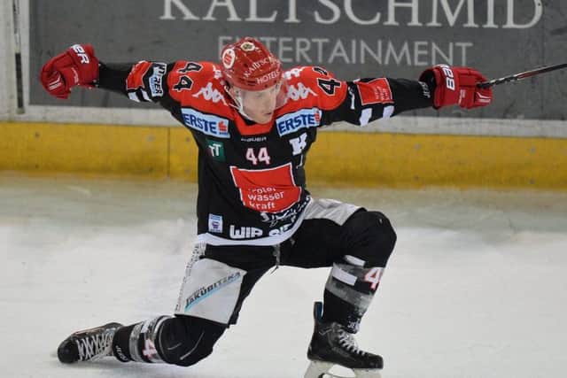 Jeff Ulmer, signed for Braehead Clan