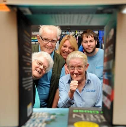 Fife Shopping and Support Service book appeal  - LInda  and John McCutcheon, Lynne Ogilvie, Ruby McCrossan and Steven Noble  (Pic: Fife Photo Agency)