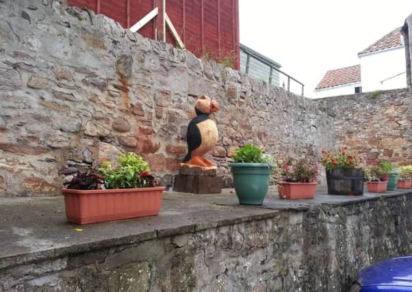 The carved puffin stolen from Cellardyke.
