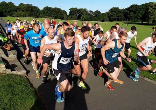 Runners get underway at Ravenscraig Park.