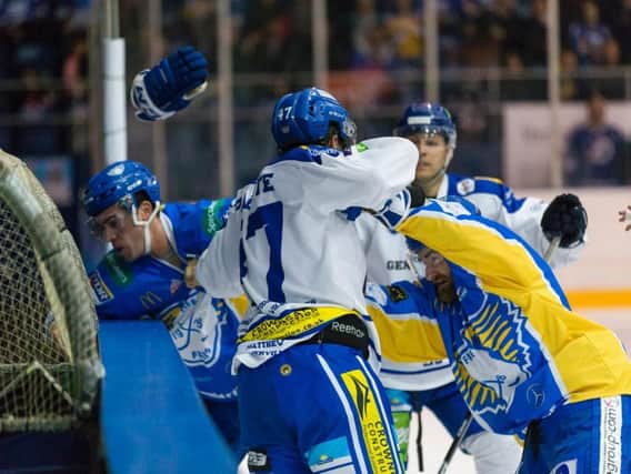 The start of the flashpoint that led to a match penalty for Coventry's Danick Paquette, and the game-deciding seven-minute powerplay for Fife
Pic: Fife Flyers