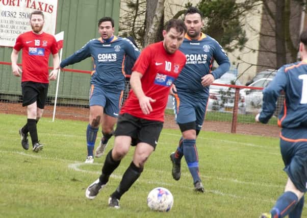 Gary Sutherland helped himself to a brace at the weekend as Tayport beat Dalkeith 4-0