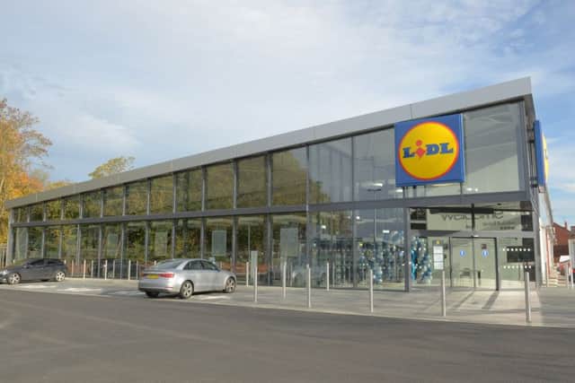 How the new Lidl store in Kirkcaldy would look.