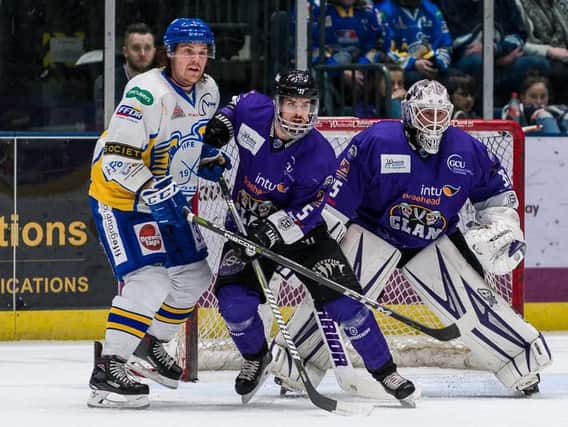 Action from last night's match at Braehead Arena. Pic: Al Goold.