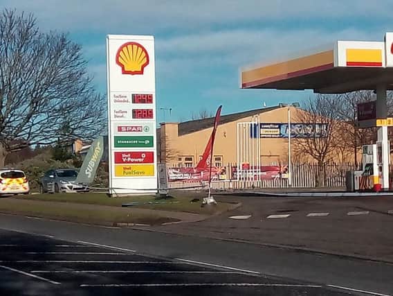 The Shell garage on Hendry Road