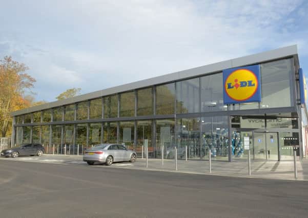 How the new Lidl store in Kirkcaldy would look. Proposal to move along to former bus depot at west end of Esplanade