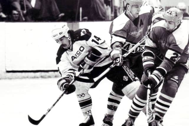 Steve Gatzos, Fife Flyers, playing against Murrayfield Racers, late 1980s  (Pic: Bill Dickman)