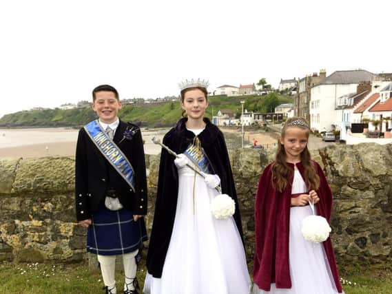 Queen Olivia Williamson, King Kai Hunter and attendant Charlotte Watson. Pics by Fife Photo Agency