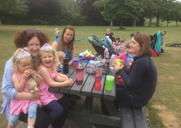 The walk for the tots was run by Langtoun Tots Baby and Toddler Group and was held as part of Kirkcaldy Walking Festival. The walk was finished off with a picnic on the grass by the pond.