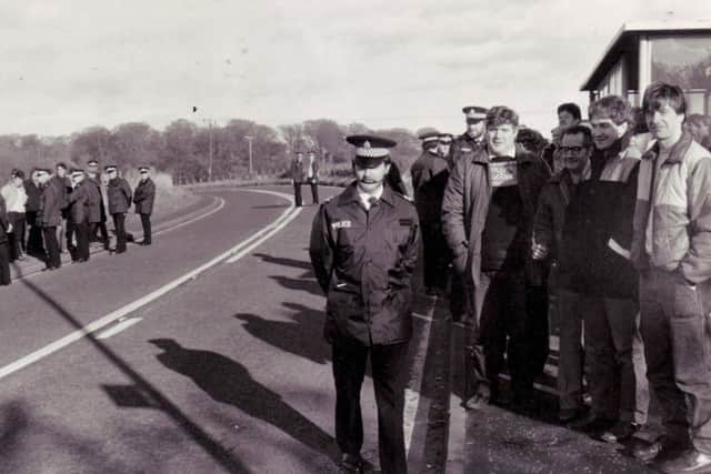 Picket lines at Seafield Colliery, Kirkcaldy, during the 1984 miners' strike