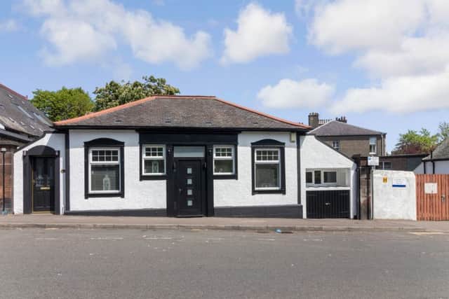 2a, Carlyle Road, Kirkcaldy is on the market