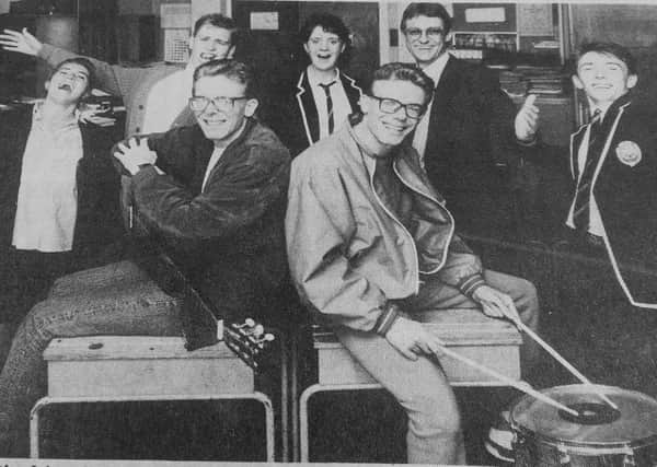 Kirkcaldy 1988: The Proclaimers visit Kirkcaldy High School