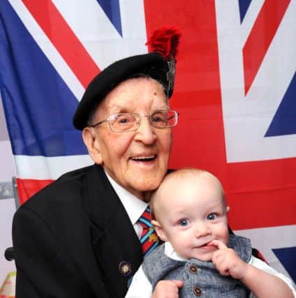 Douglas with his great, great grandson Alexander Ross.  Pic credit - Fife Photo Agency.