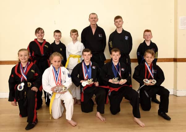 Sandy Hunter with youngsters from the Matt Fiddes School (Pic by Fife Photo Agency)