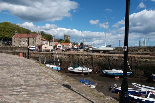The runners will pass through Dysart Harbour on Sunday.