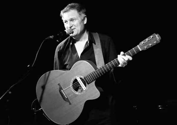 Nick Harper performing at Edinburgh Festival Fringe (PIc: Cath Ruane)