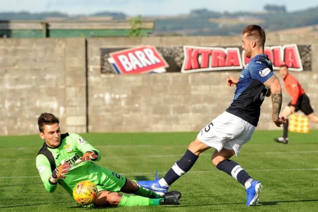 New Bayview - Methil - Fife -
East Fife v Raith - BRAD SPENCER can't reach the ball in final minutes of match -
credit- Fife Photo Agency