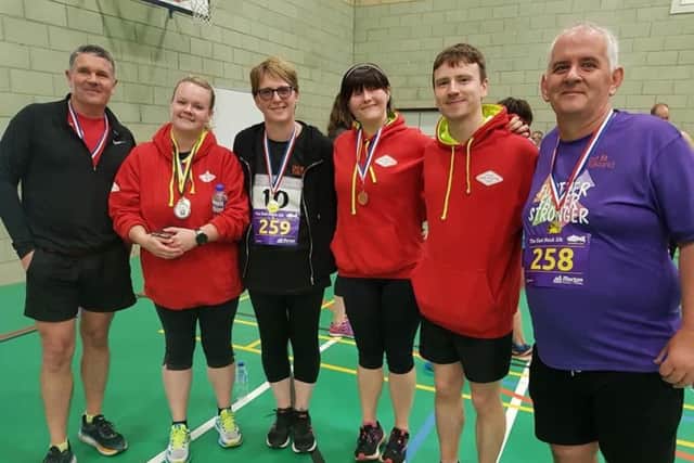 Robert Paterson, Nicole Kelly, Dawn Aitken, Box Aitken, Bryan McLaren and Colin Aitken at the East Neuk 10k.