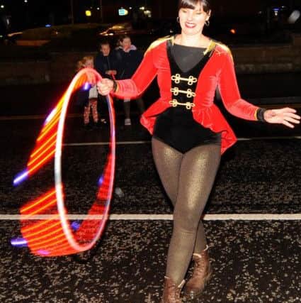 Jenn Connolly from Big Circus entertained locals. Pic: Fife Photo Agency.